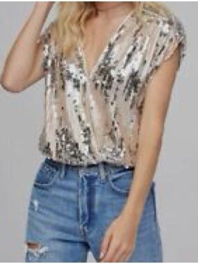 Astr Champagne Sequin V-Neck Bodysuit